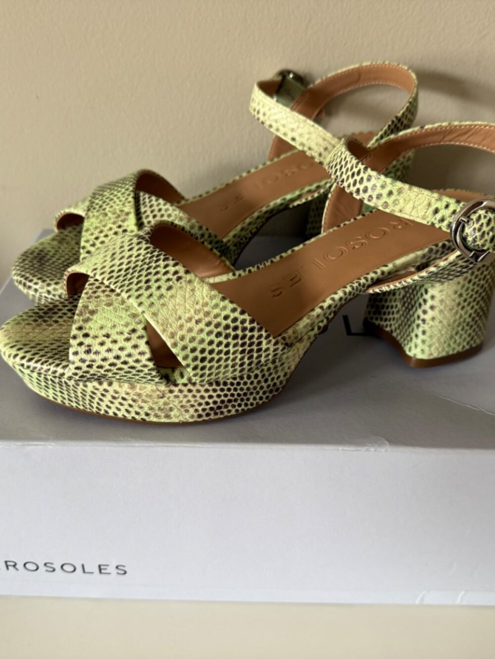 Aerosoles Women's COSMOS Heeled Sandal, Gleam Snake Print Leather, 8W - Picture 7 of 9